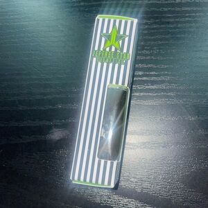 Jeffree Star Liquid Star Shadow in “Death wish” Brand new never used!!